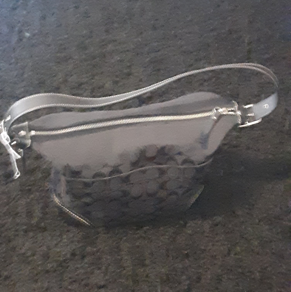 Coach small handbag - Picture 6 of 6